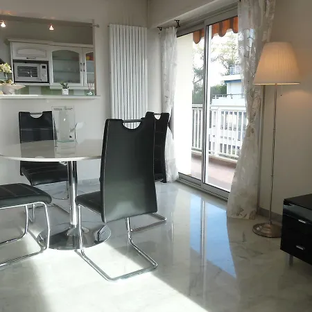 Apartment Marie Antoinette Deluxe *
