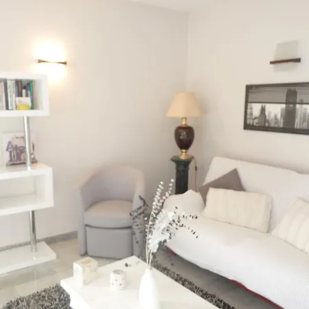 Apartment Marie Antoinette Deluxe Cannes