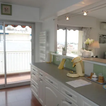 Marie Antoinette Deluxe Apartment Cannes
