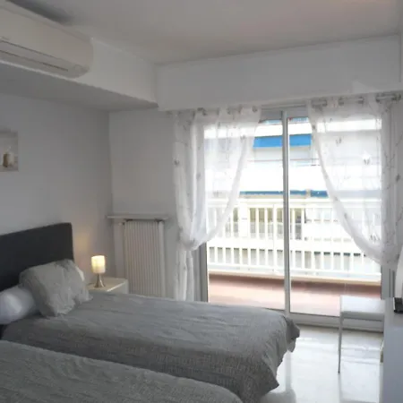 Apartment Marie Antoinette Deluxe Cannes